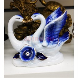 Фигурка фарфоровая «Лебеди» голубые 10см - фото 144197