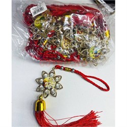 Амулет православный (KN-E14) со стразами и красными нитками 12 шт/упаковка - фото 223240 Амулет православный (KN-E14) со стразами и красными нитками 12 шт/упаковка - фото 223240