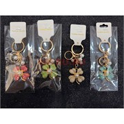 Брелок со стразами (B-58) четырехлистник с обвесками с карабином 12 шт/упаковка