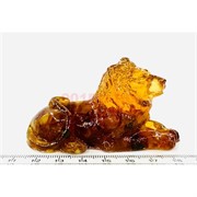Лев из янтаря 7 см длина