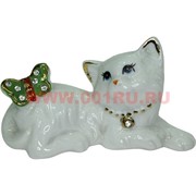 Кошечка с бабочкой из фарфора (HN-381) 6,2 см