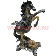 Лошадь на дыбах из полистоуна 25 см (DR124)