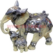 Слониха со слоненком (731) из полистоуна 25,5 см высота