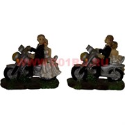 Жених с невестой на мотоцикле (KL-1086) полистоун (180 шт/кор)