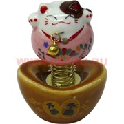 Кот Манеки Нэко на пружине на липучке для машины (371D)