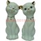 Пара кошек с зелеными кулонами 12см, белый фарфор - фото 93740